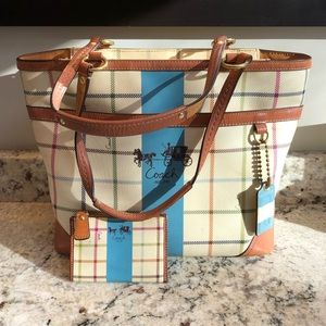 Coach purse and keychain